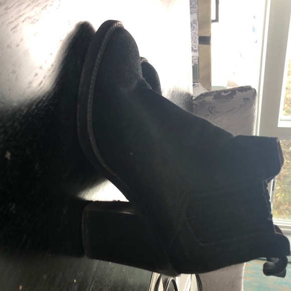 Suede booties - Picture 3 of 7